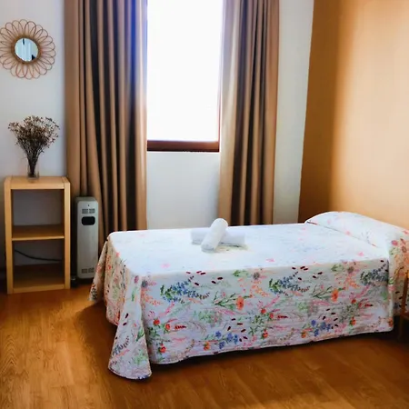 San Lazaro Vandrarhem *