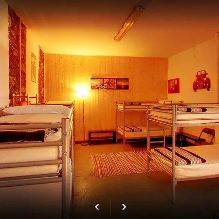 San Lazaro Vandrarhem Sarria