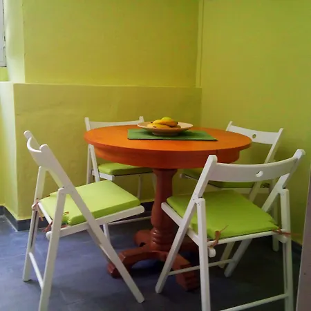 San Lazaro Vandrarhem