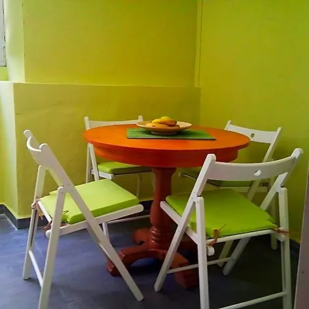 San Lazaro Hostel