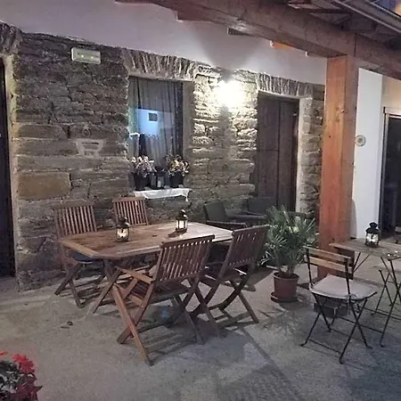 San Lazaro Hostel Sarria