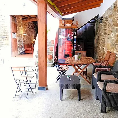 San Lazaro Hostel Sarria
