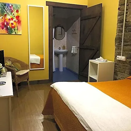 San Lazaro Hostel *