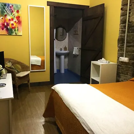 Hostal San Lázaro *