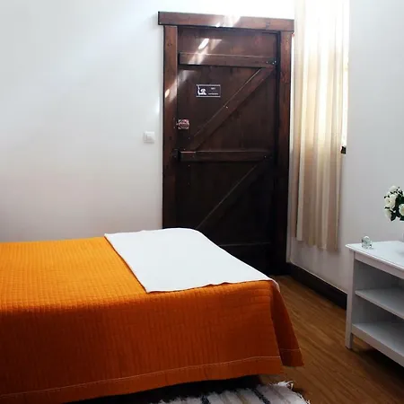 San Lázaro Hostal *
