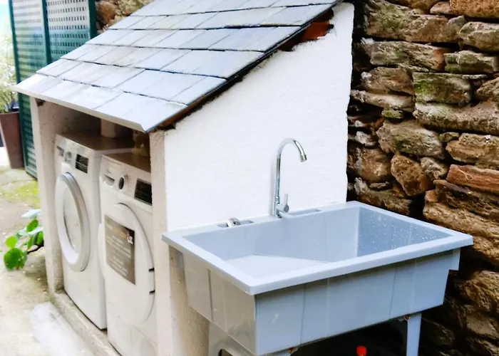 San Lazaro Hostel Sarria